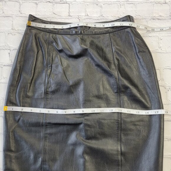 Elizabeth Woman’s Genuine leather black pencil skirt size 5/6 EUR - Picture 2 of 13